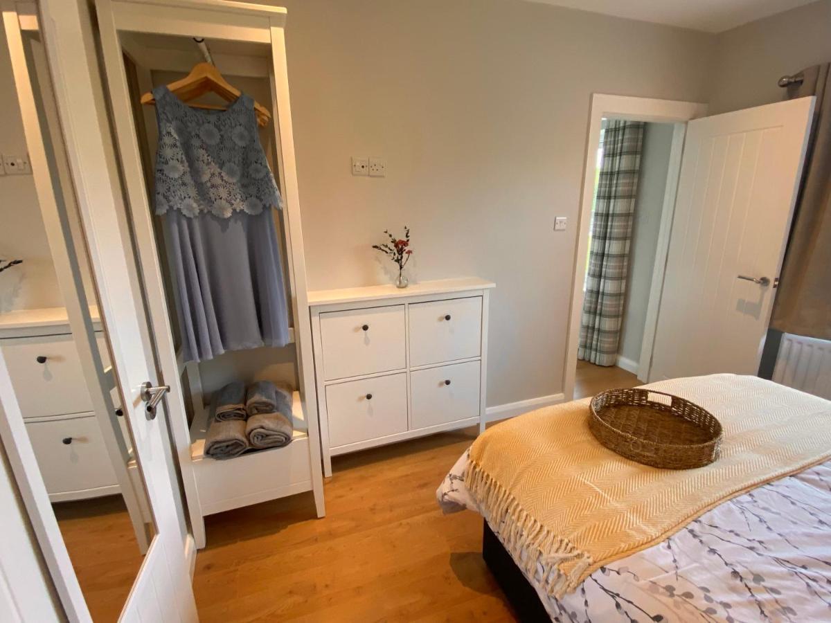 The Gate Lodge At Dunnanew - 4 Star- Sleeps 5 Seaforde Ngoại thất bức ảnh